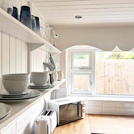 Cosy Cottage In Mersea - Walking Distance To Beach And Town West Mersea Extérieur photo